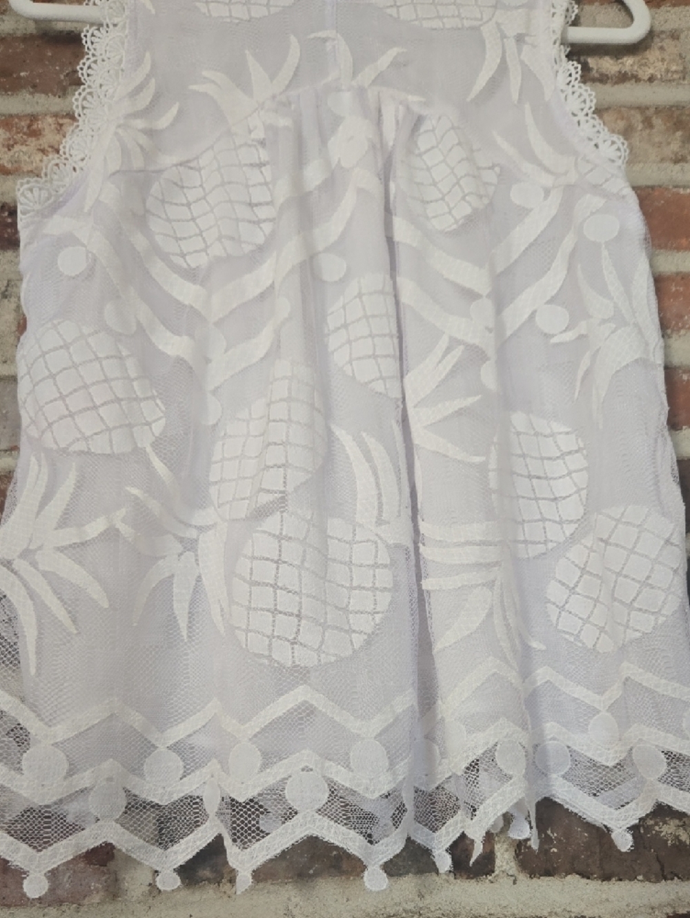 Maeve White Pineapple Lace-Trim Mesh Camisole - Picture 3 of 5